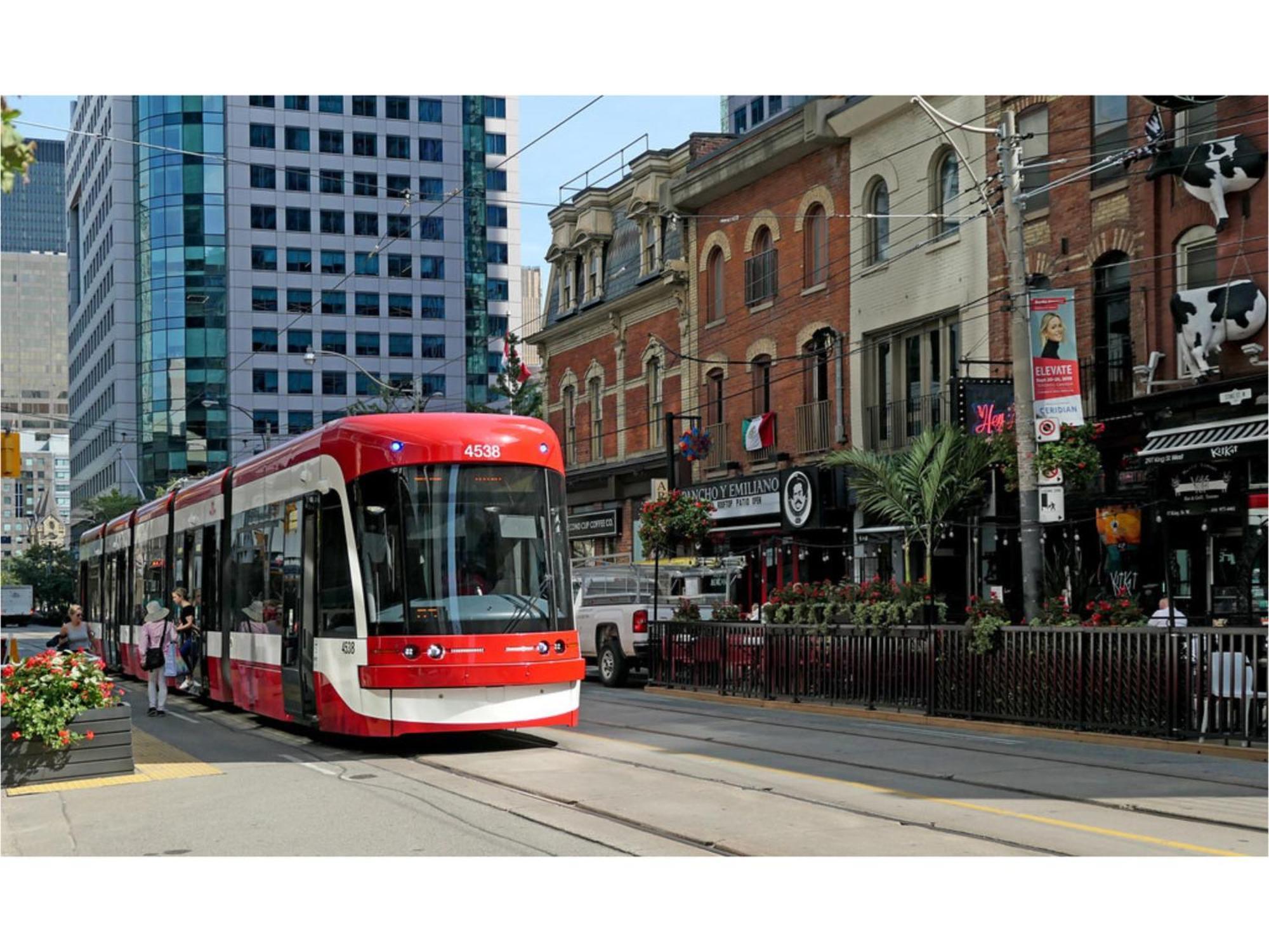 Lovely Leslieville, Exploring Nature In The City Toronto Exterior photo